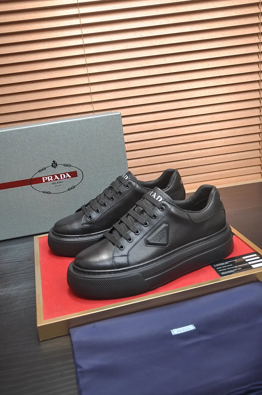 Men's shoes 💰580💶【PRADA】Top original, new season, high quality original goods, top imported calfskin with original imported glue, imported cowhide inside with original cowhide feet, original outsole! Quality guaranteed! Code 38-45 (45 customized)